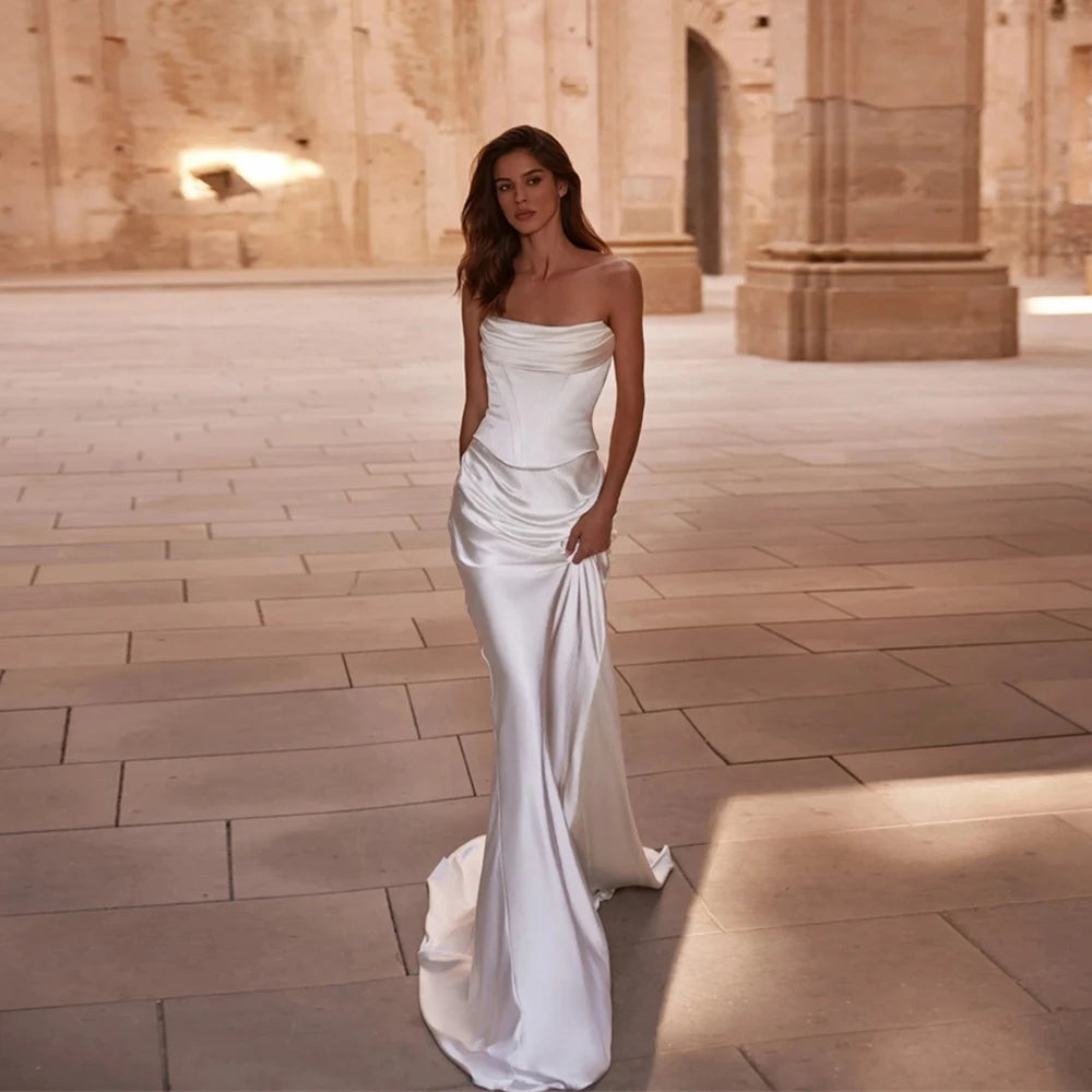 Simple Ivory Satin Mermaid Wedding Dresses lady Customized Strapless Bridal Dress with Train Long Sleeveless Vestido Bride Gown